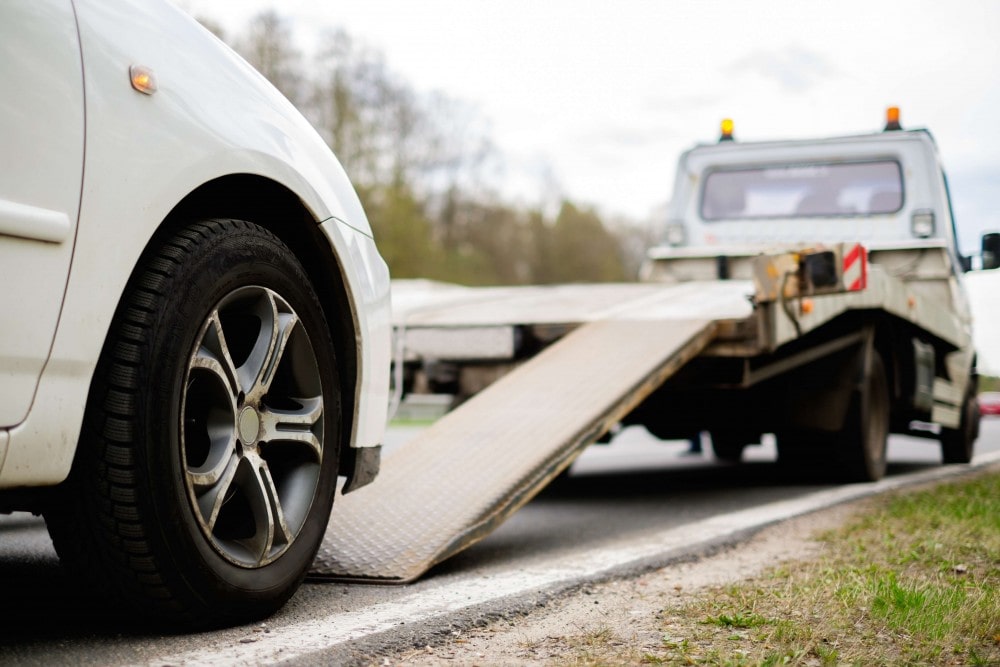 5 Key Benefits Of Professional Towing Service For Hassle-Free Car Recovery